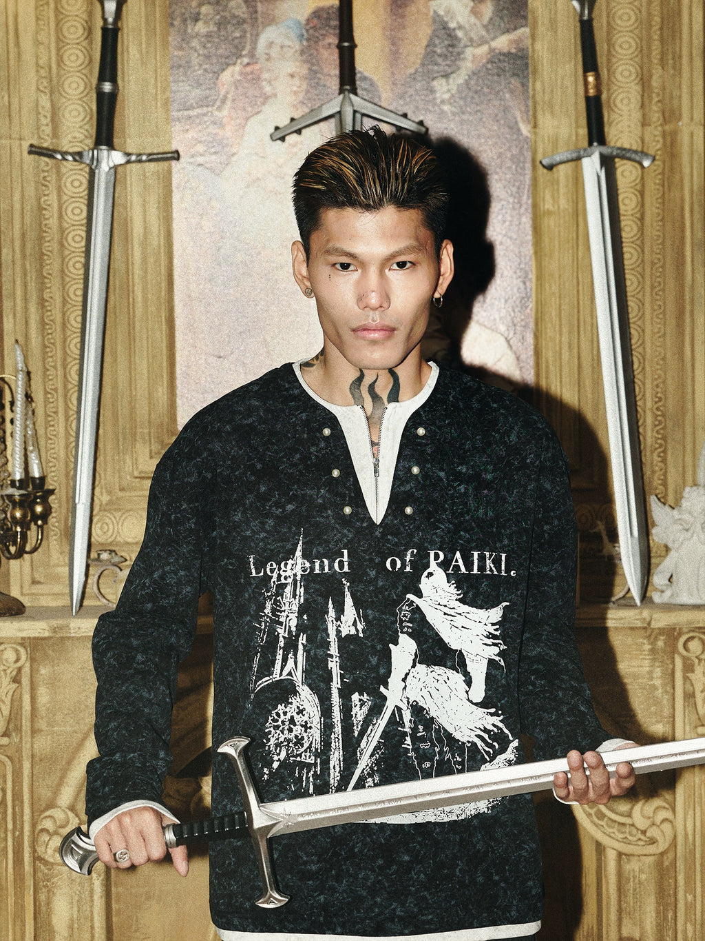 PAIKI Knight's Castle Henry Neck Pearl Buckle Fake Two-piece V-Neck Long Sleeve