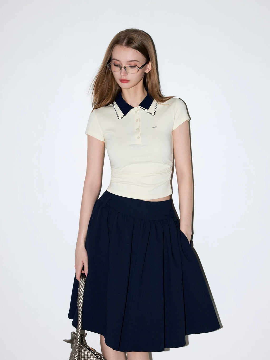 MoodBerry Retro Contrast Polo Cropped Slim-Fit Tee