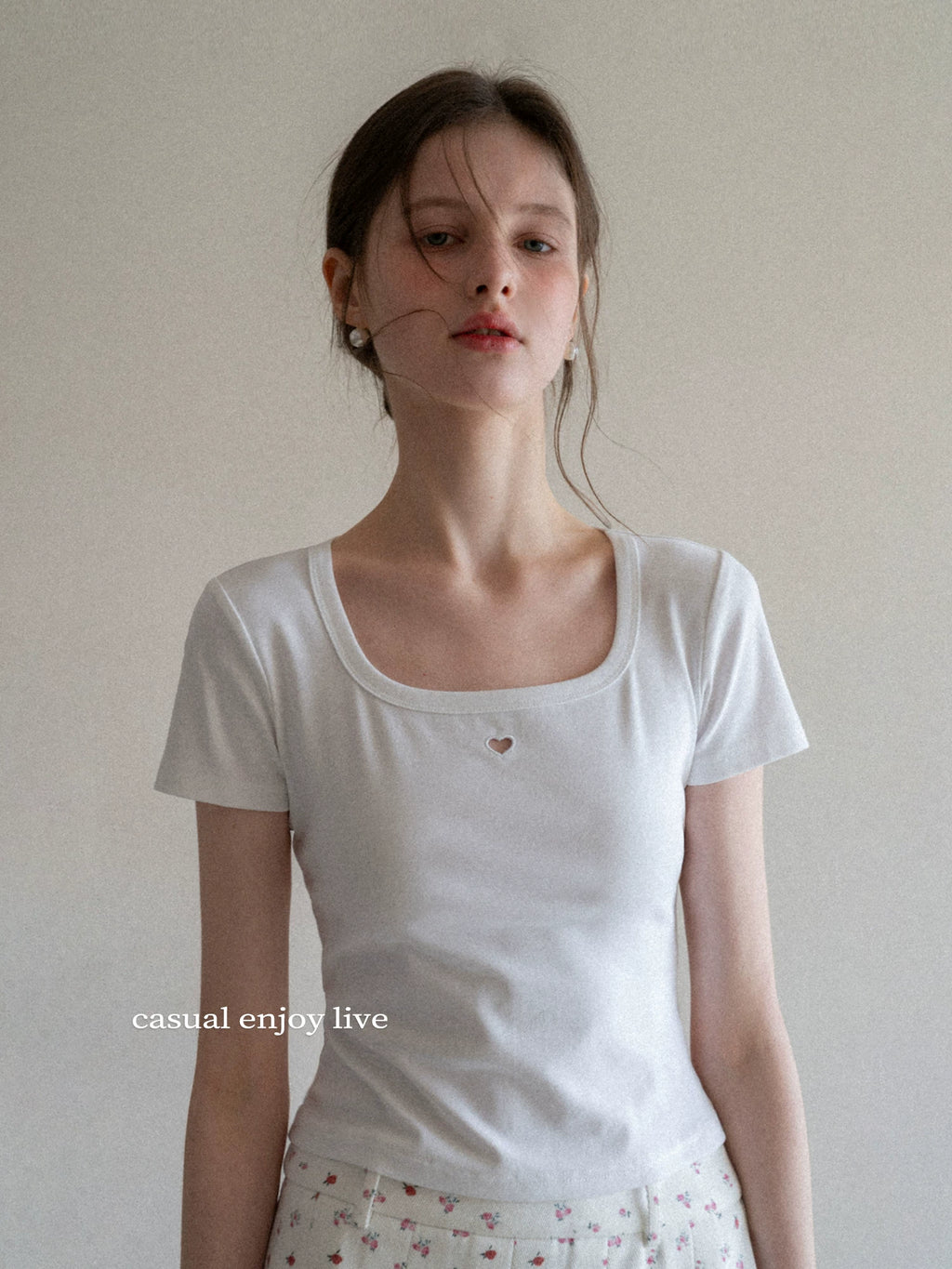 EGGKA Hollow Love Square Collar Straight Shoulder Tee
