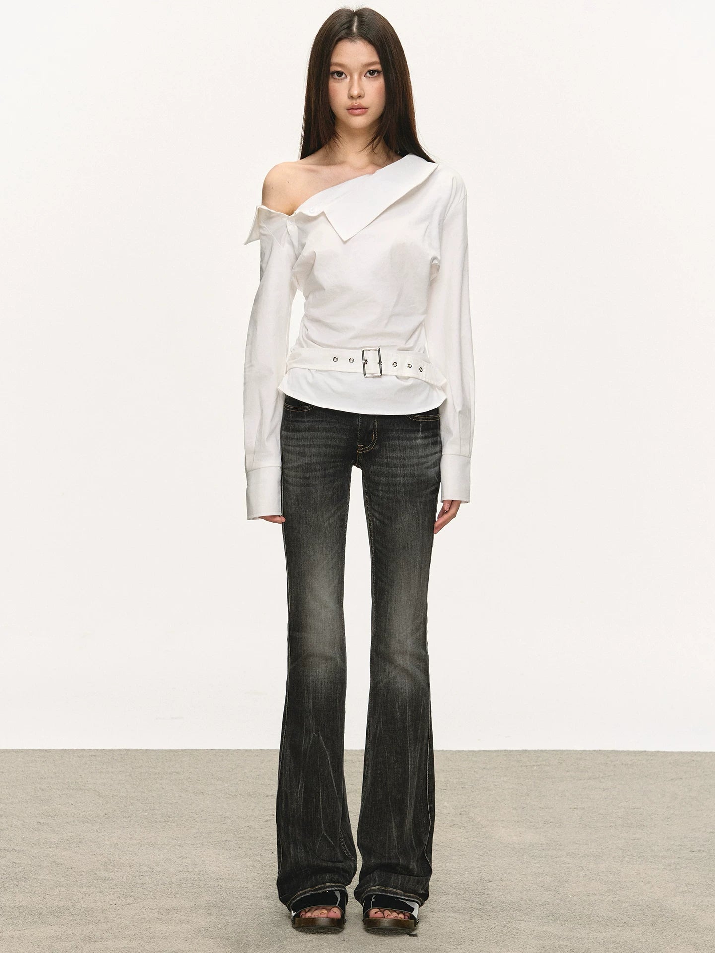 Anna Aneae Short Slanted Shoulder Long-sleeved Shirt