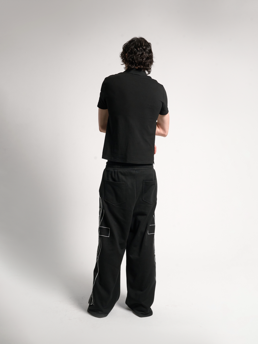 No E Mosen Cross Print Contrasting Tee