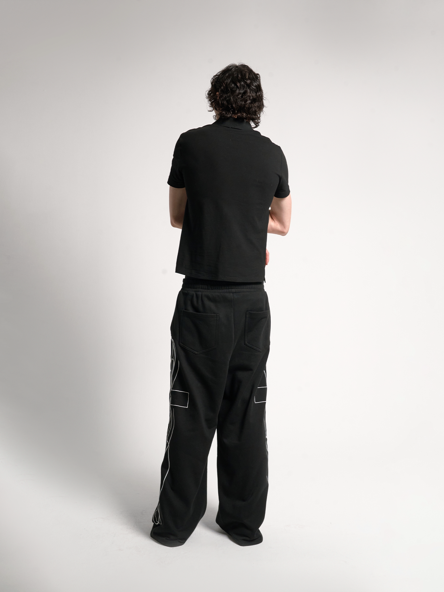 No E Mosen Cross Print Contrasting Tee