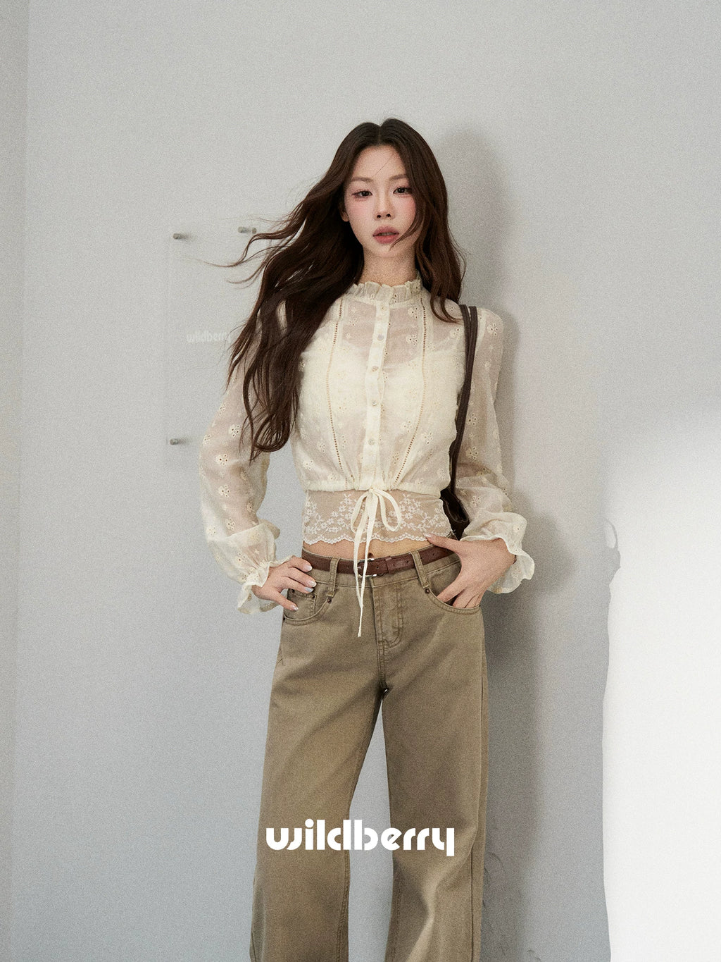 Wildberry Korean Chic Breathable Fitted Long-Sleeve Blouse