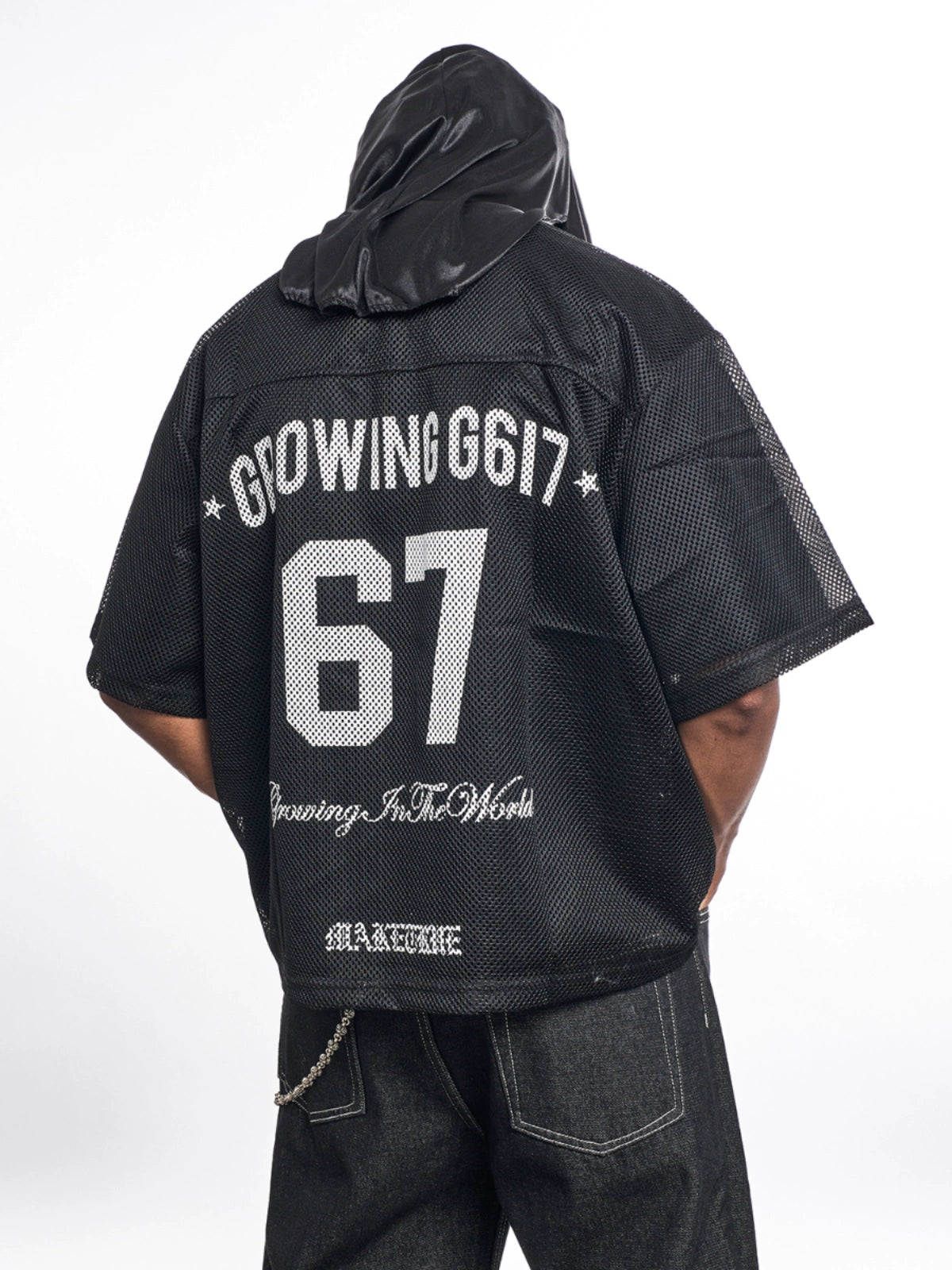 MT99 Grid Letter Print Tee