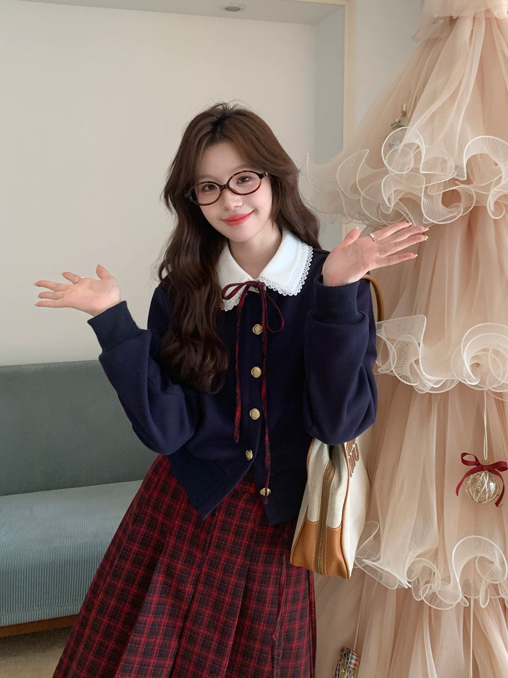 Even Korean Exquisite Contrasting Color Age-reducing Doll Collar Long Sleeve