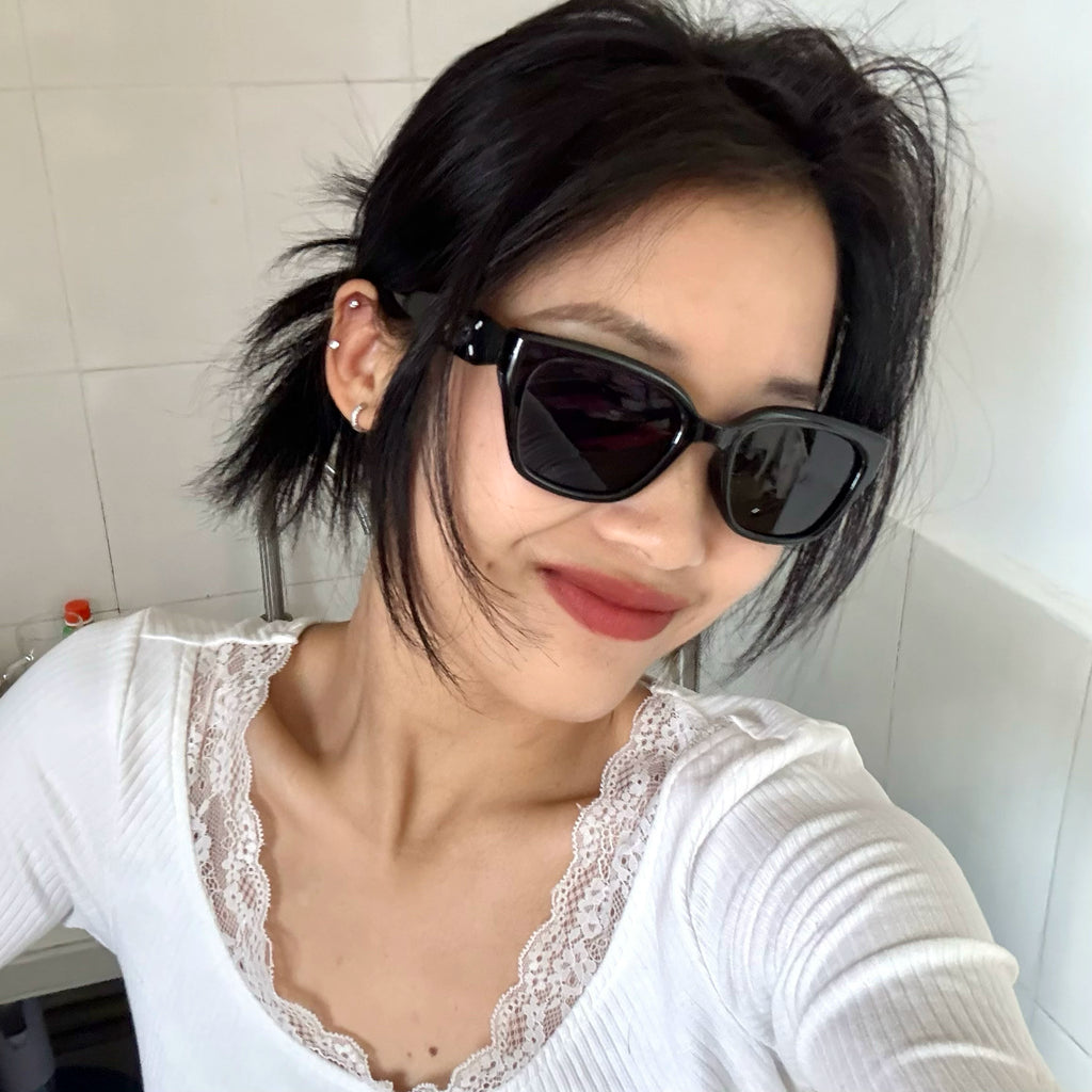 Salty gummy Cat-Eye Sunglasses 40g UV-Protection Slimming Effect
