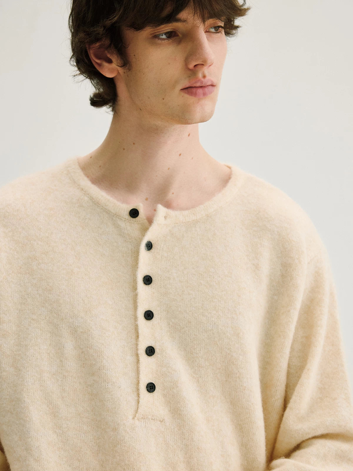 CARPEM Raccoon Patterned Yarn Henley Neck Breathable Sweater