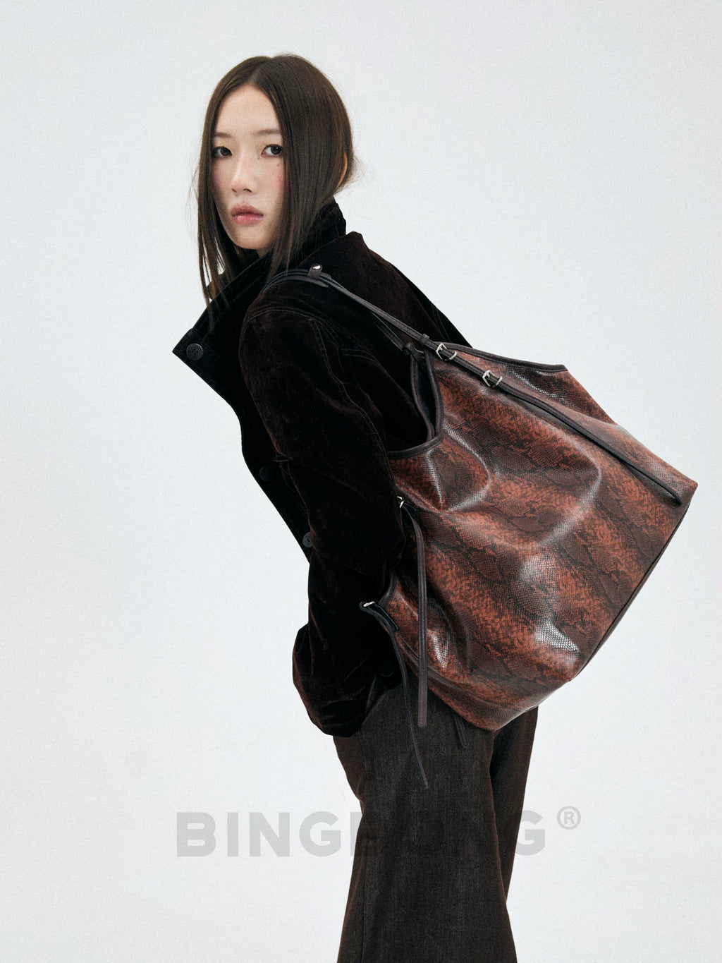 BINGBONG Large Capacity Snake Pattern Commuter Shoulder Tote Bag