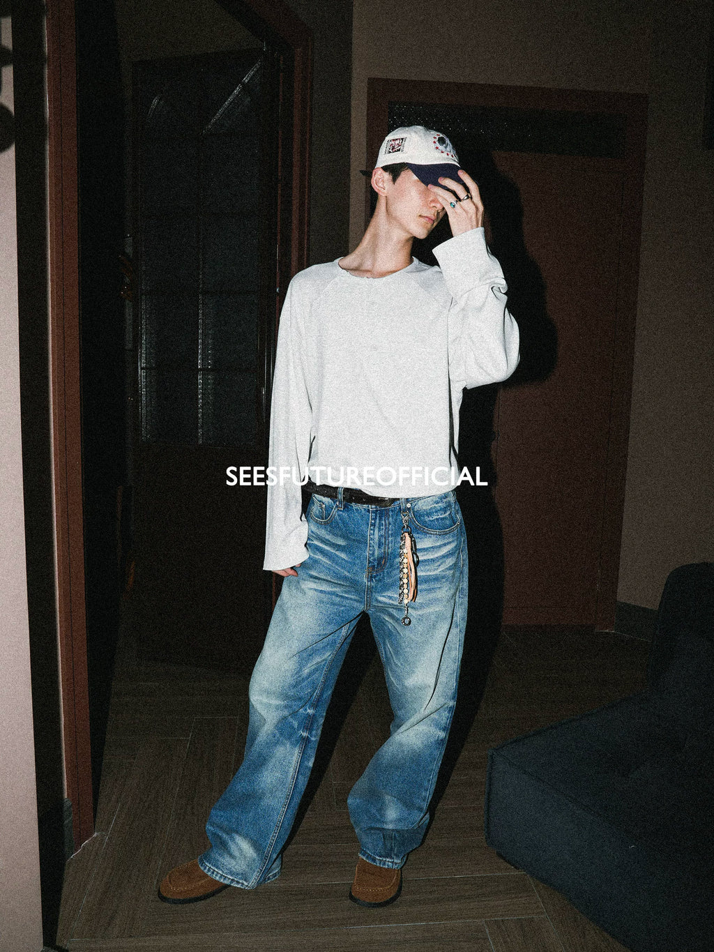 Seesfuture Straight White Burrs Old Jeans