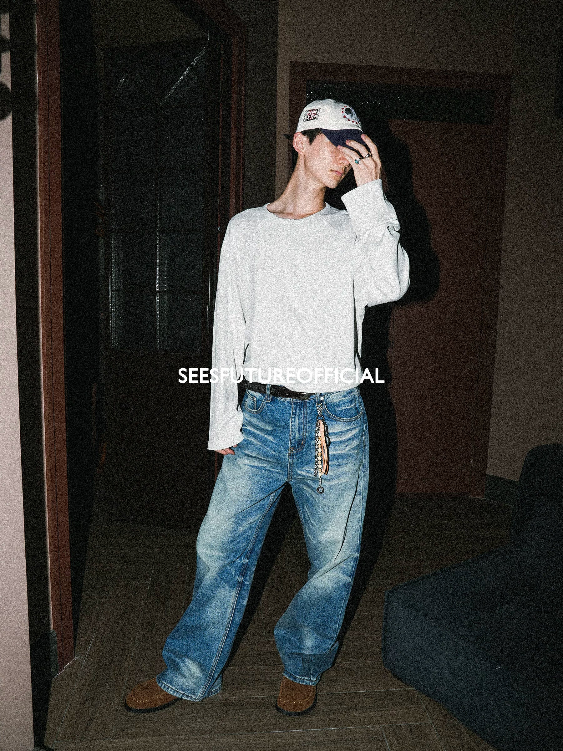 Seesfuture Straight White Burrs Old Jeans