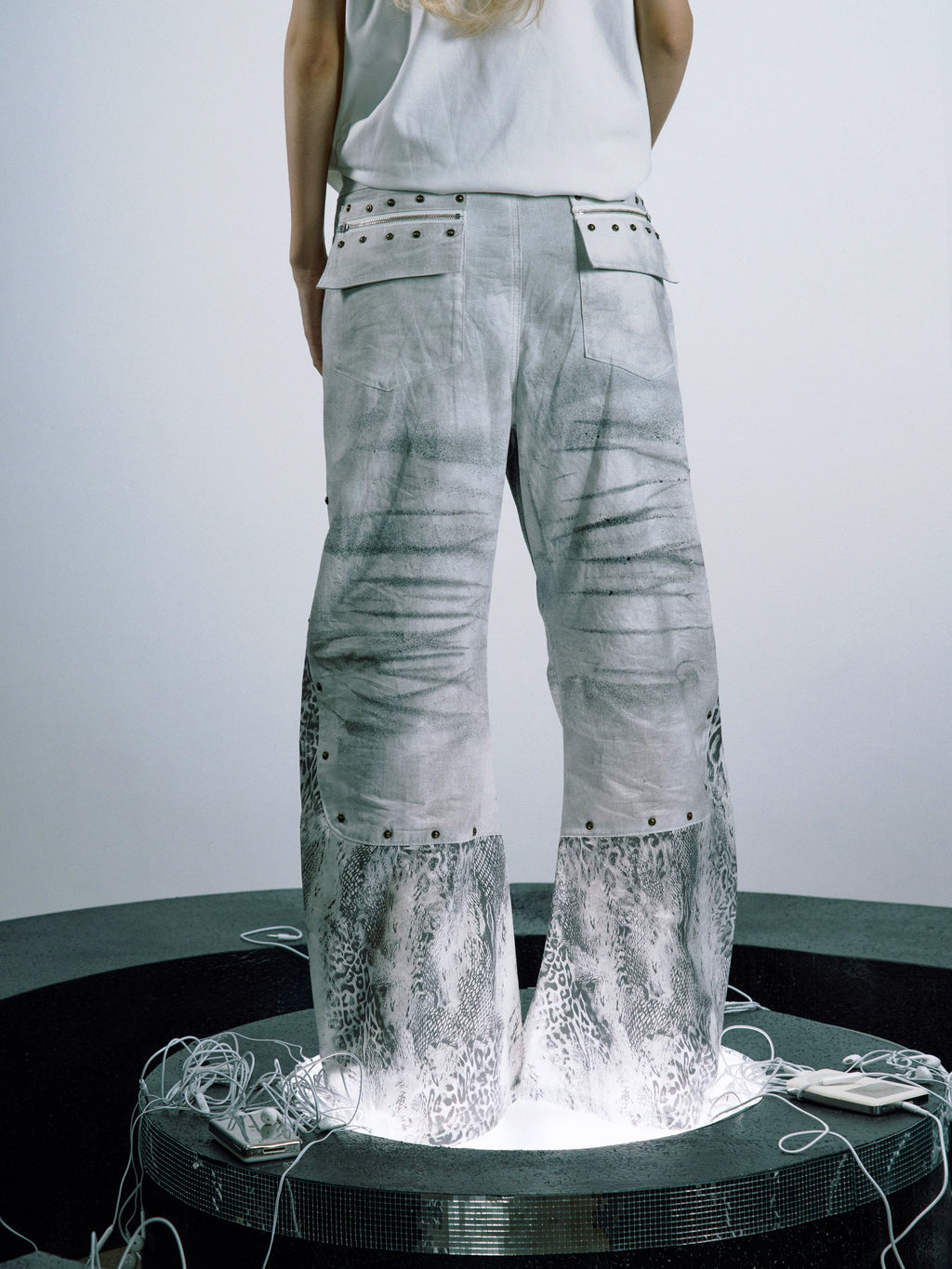 PAIKI Straight Leopard Print Versatile Jeans