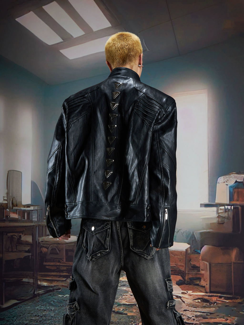 NUndefined Stitched Stand-up Collar Loose Zip Leather Jacket