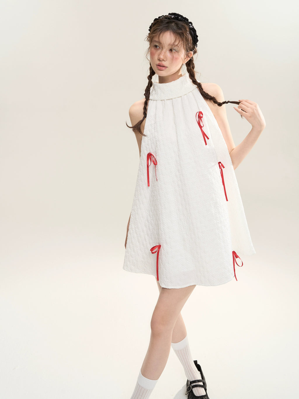 SASSY MOODY Three-dimensional Bow Dress