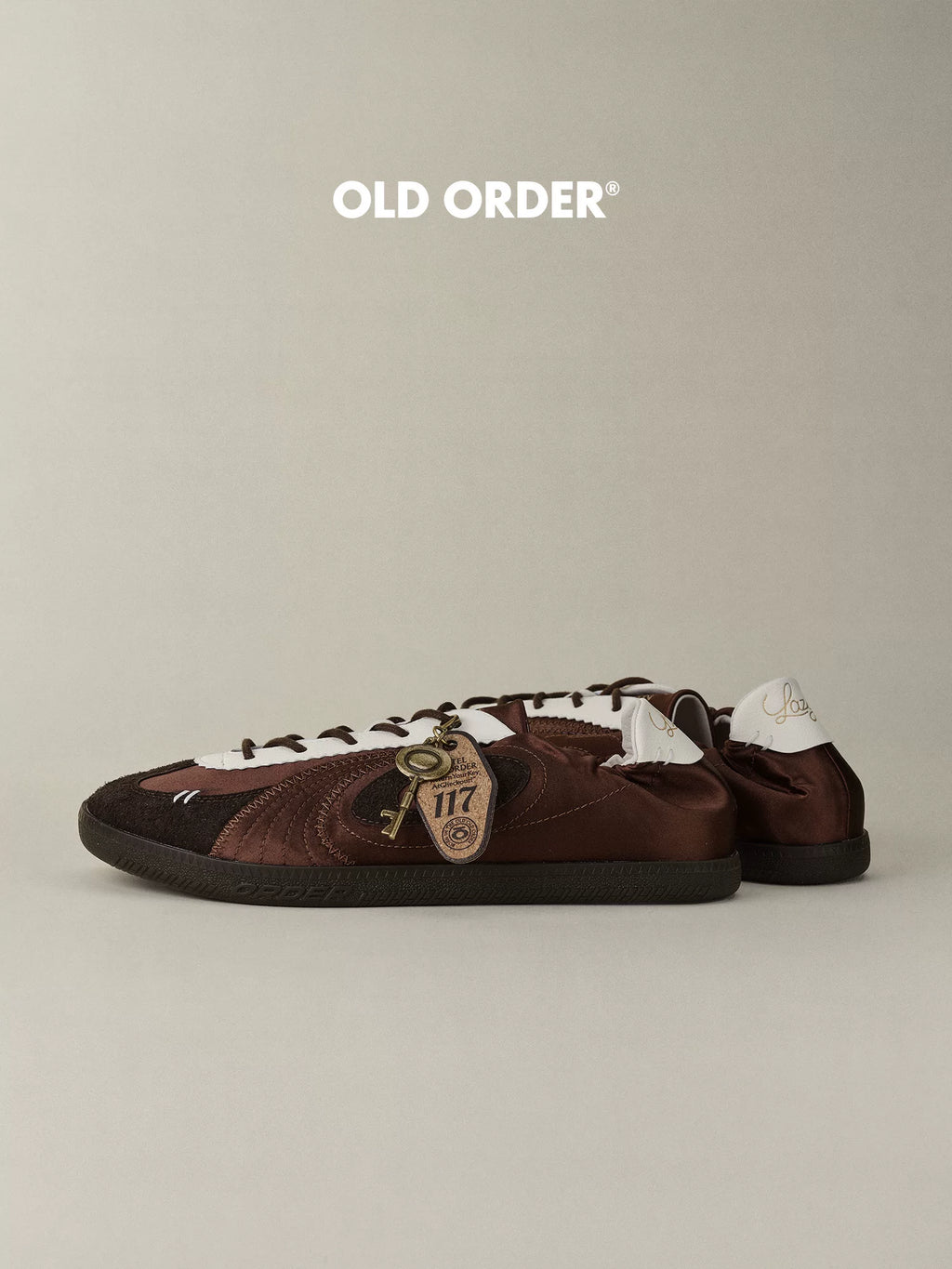 OLD ORDER Leather Lace-Up Round-Toe Derby