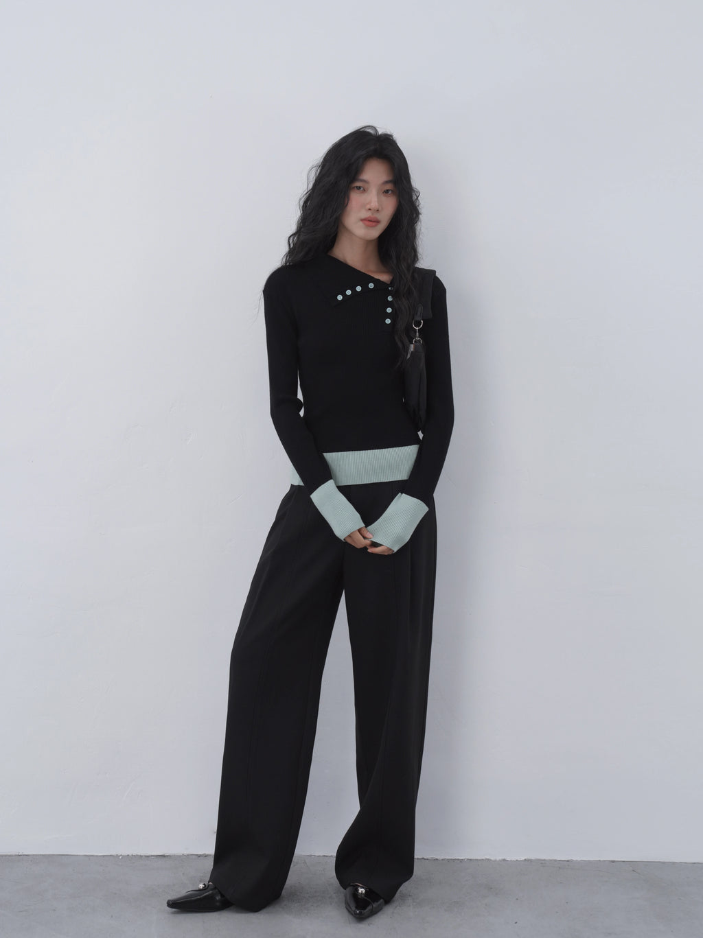 EIGHTHMONTH Contrasting Buttons Slim Slim Long Sleeves