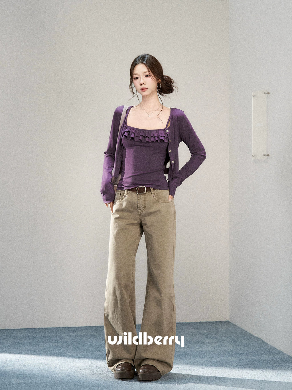 Wildberry Khaki High-Waist Straight-Leg Jeans
