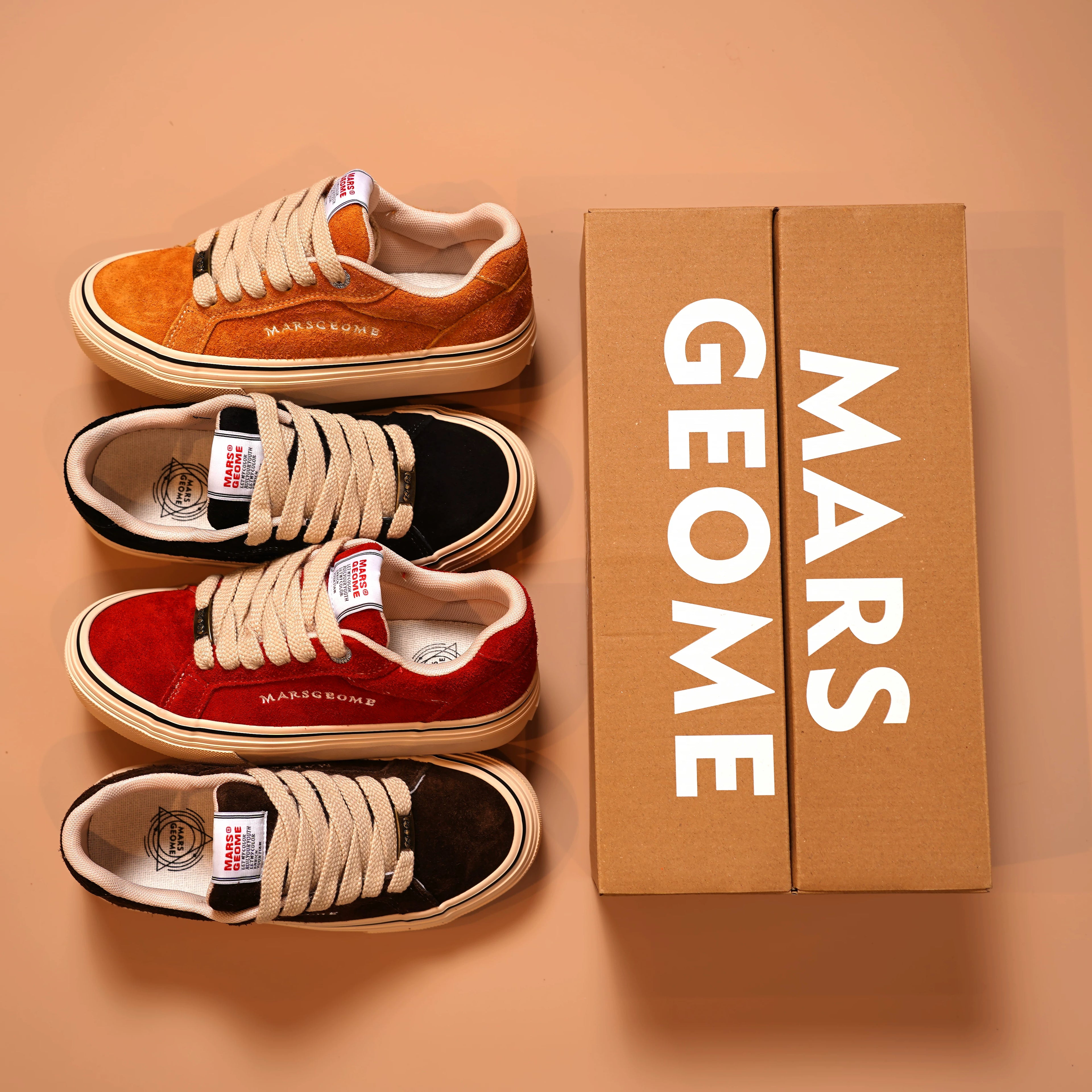 MARS GEOME Beef Suede Retro Versatile Board Shoes