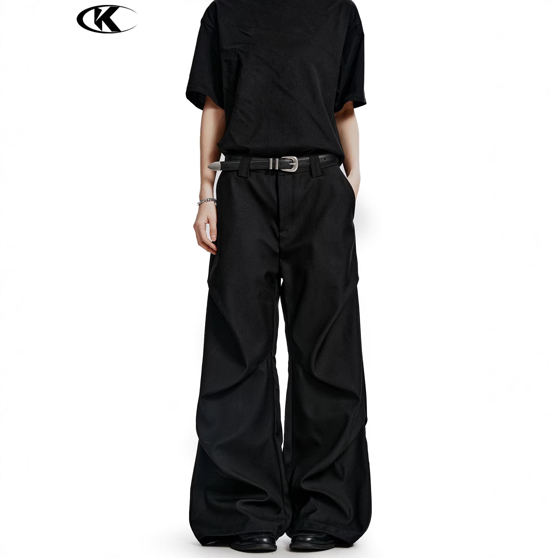 11KN Pleated Straight Leg Trousers