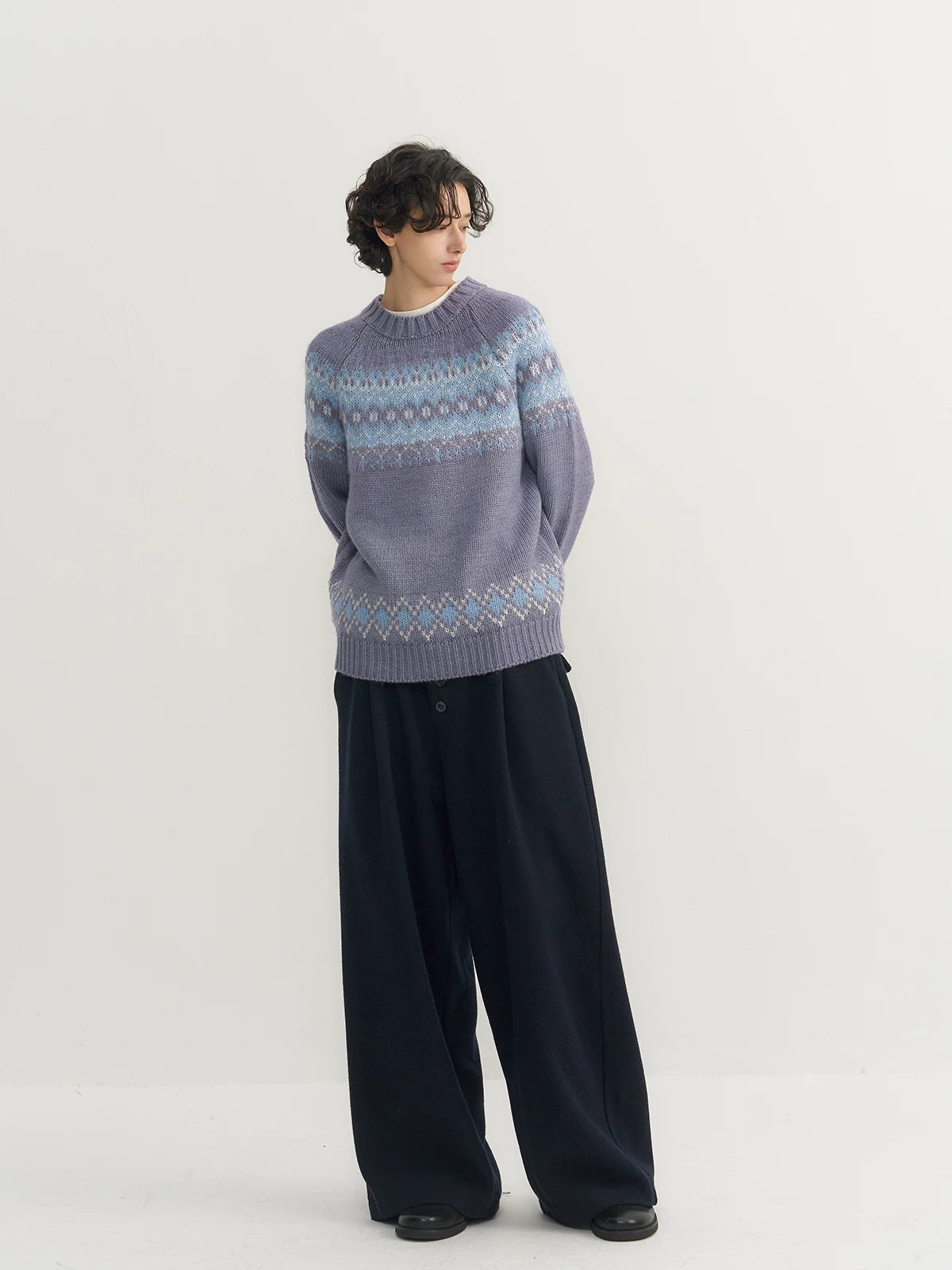 CARPEM Vintage Jacquard Contrast Crew Neck Sweater