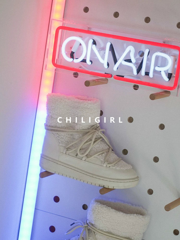 CHILIGIRL Spliced Lace-up Warm Fluffy Mid-tube Cotton Boots