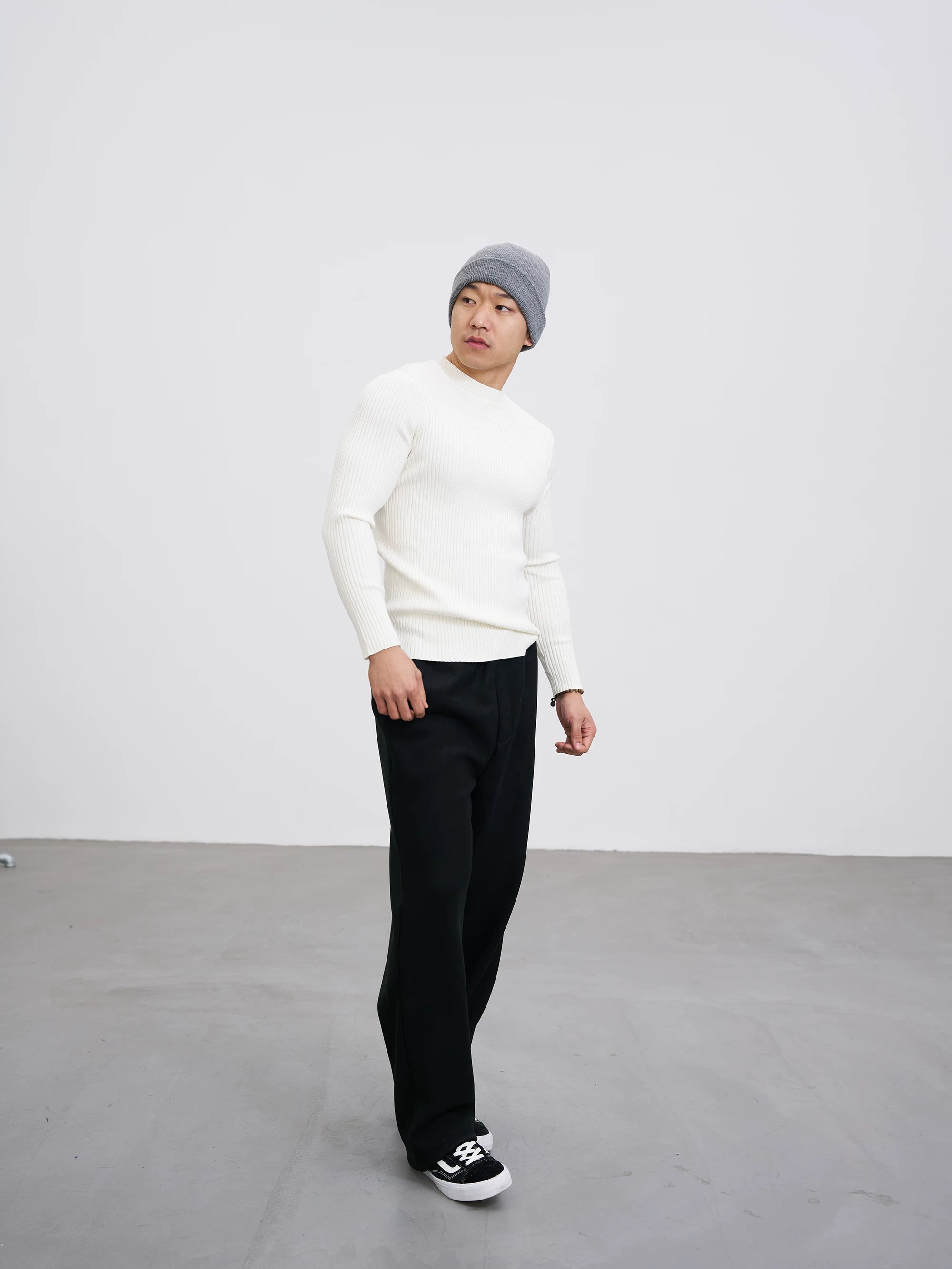 GTAL Striped Anti-Pilling Solid Color Slim-Fit Knitted Sweater Long Sleeves