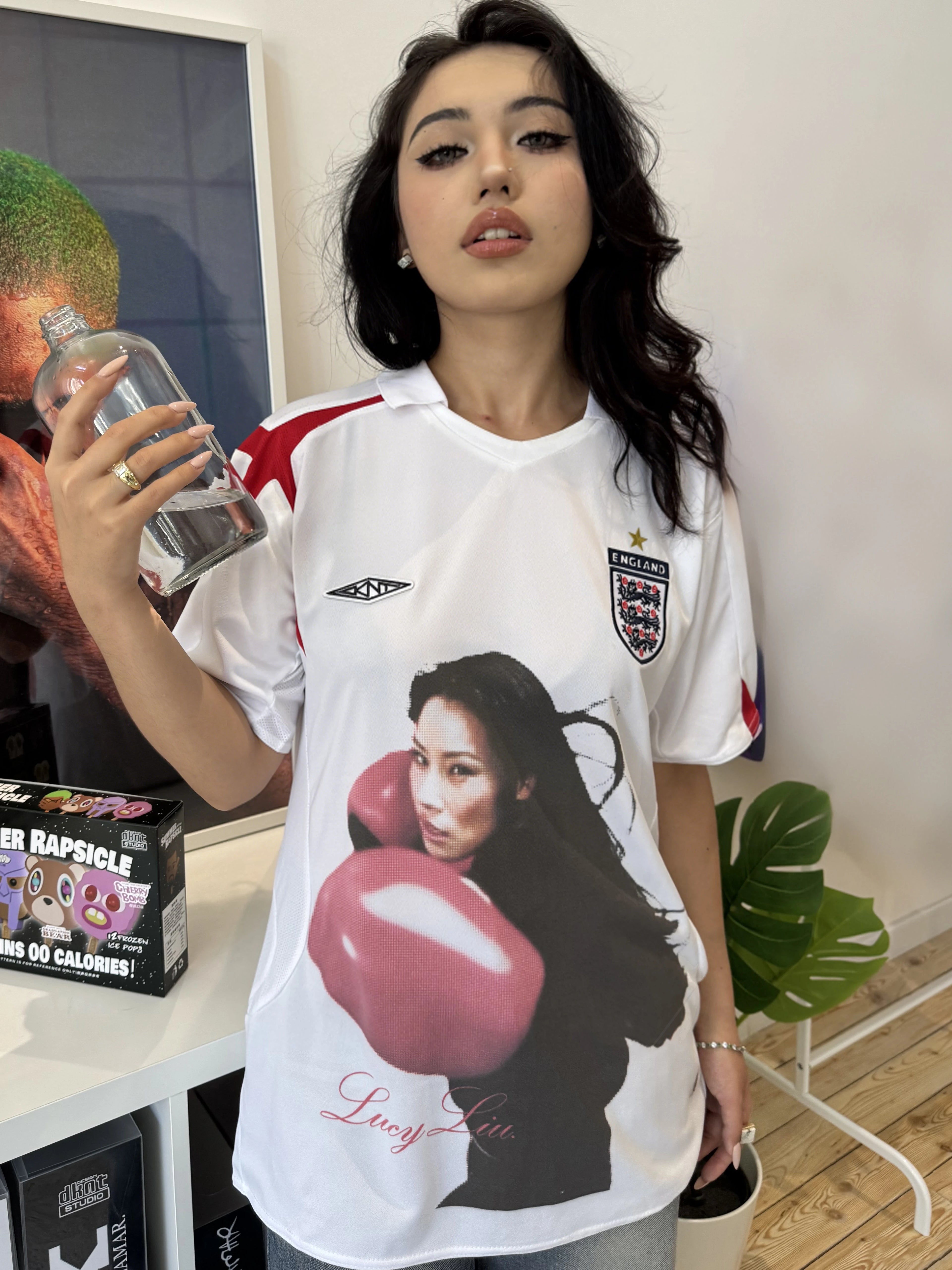 REMAKE Liu Yuling Red Gloves Portrait Short Sleeves