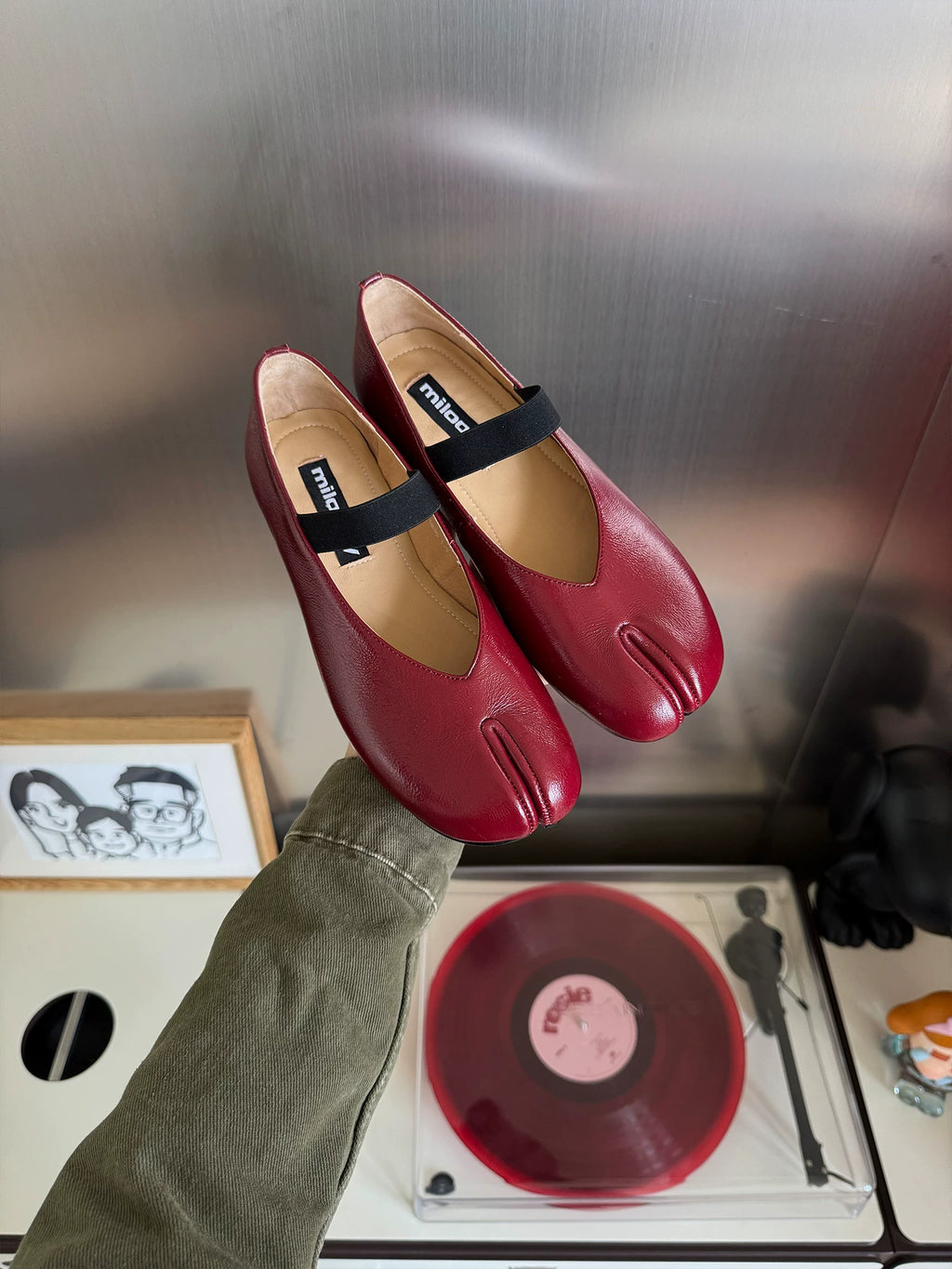 MILOOEY Leather Split-Toe Slip-On Loafer
