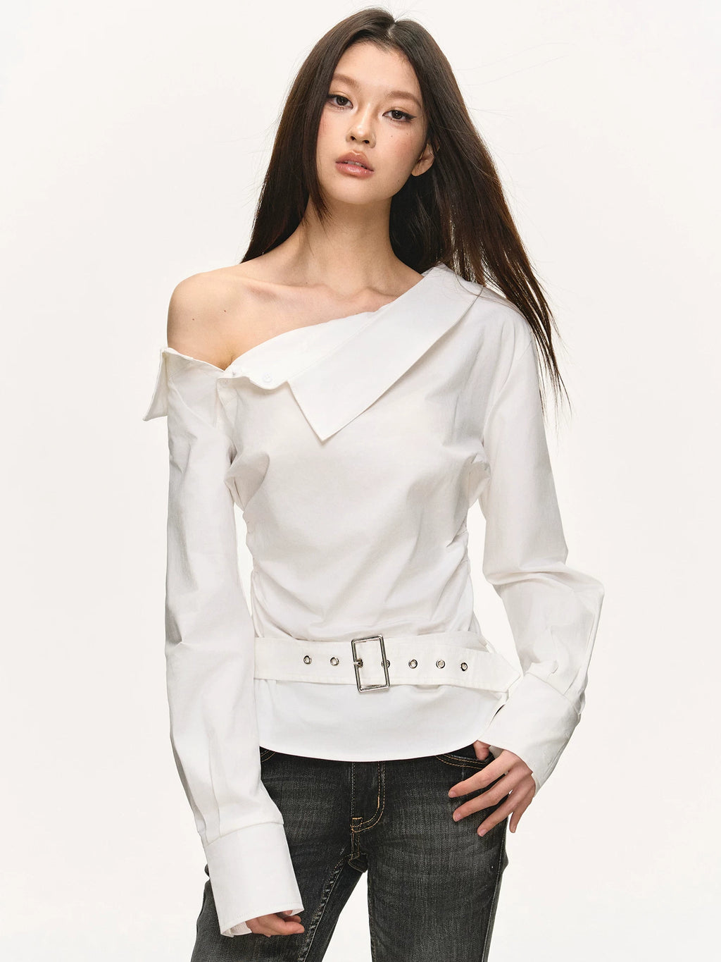 Anna Aneae Short Slanted Shoulder Long-sleeved Shirt