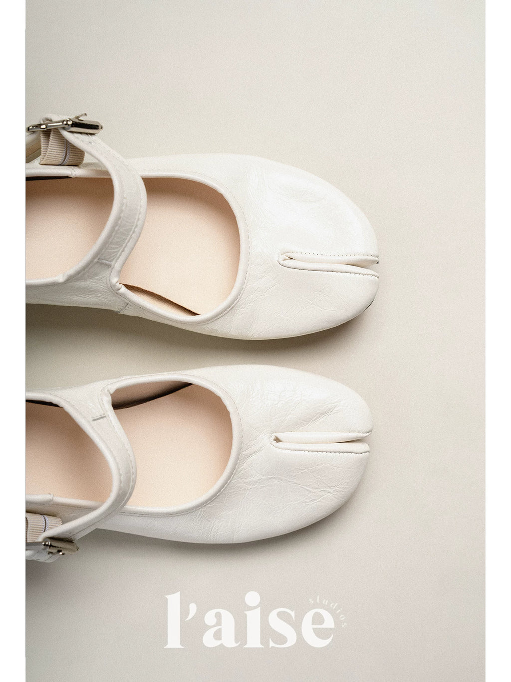 L'aise Patent Leather Split-Toe Mary Jane Flat