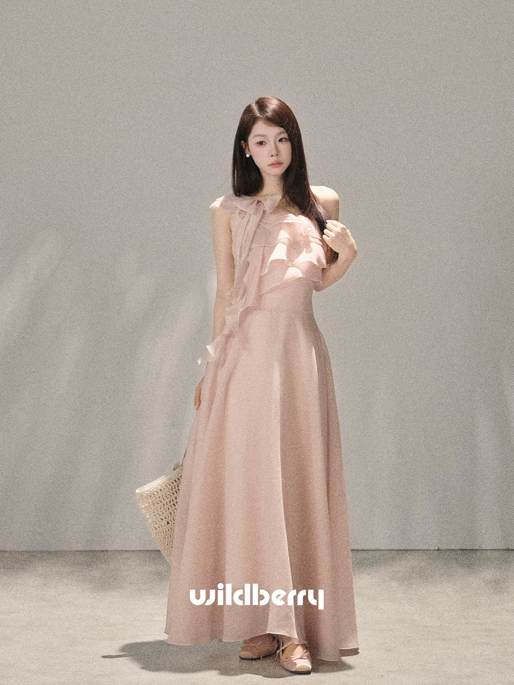Wildberry Slanted Shoulder Waist Temperament Dress
