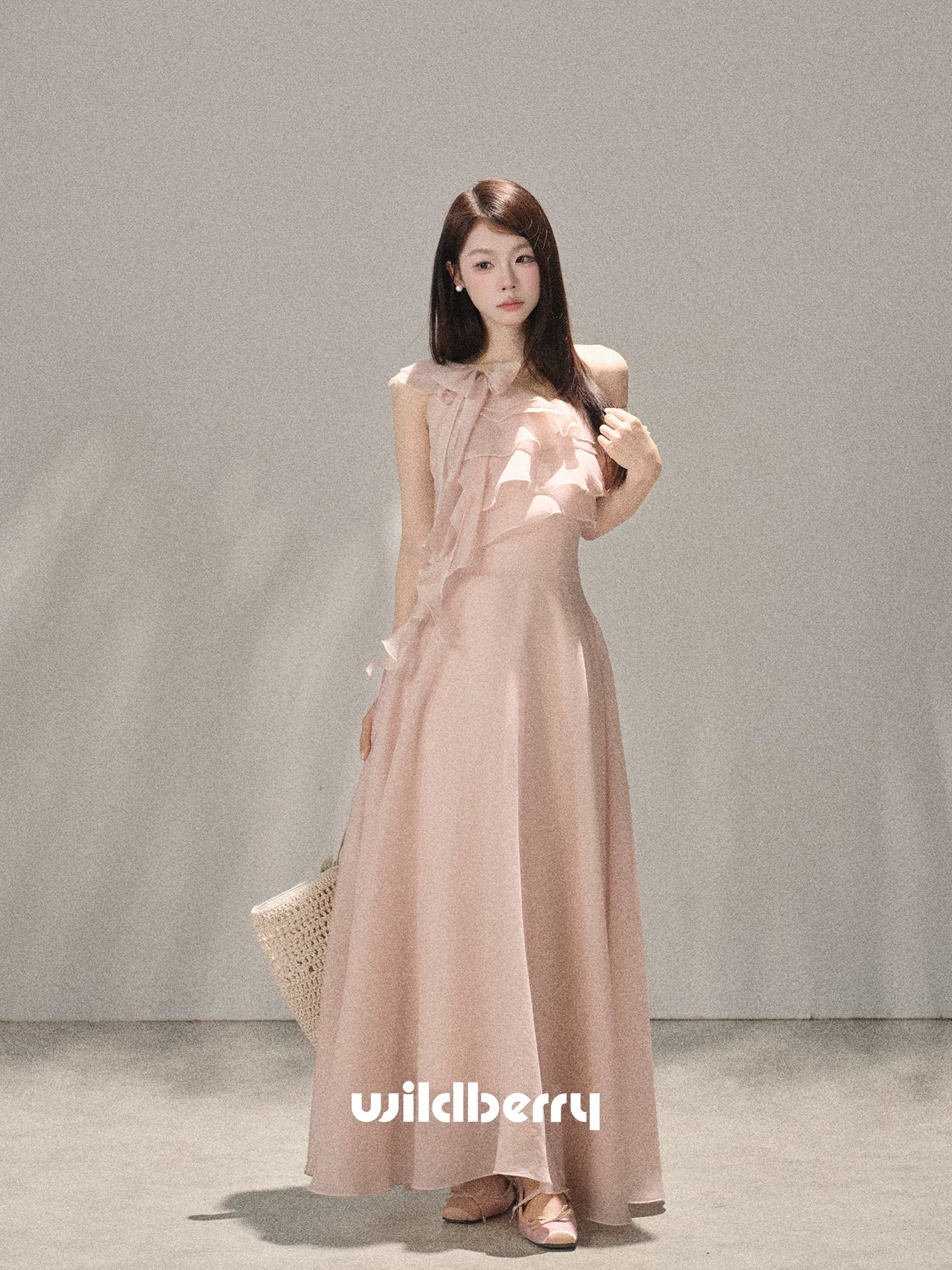 Wildberry Slanted Shoulder Waist Temperament Dress