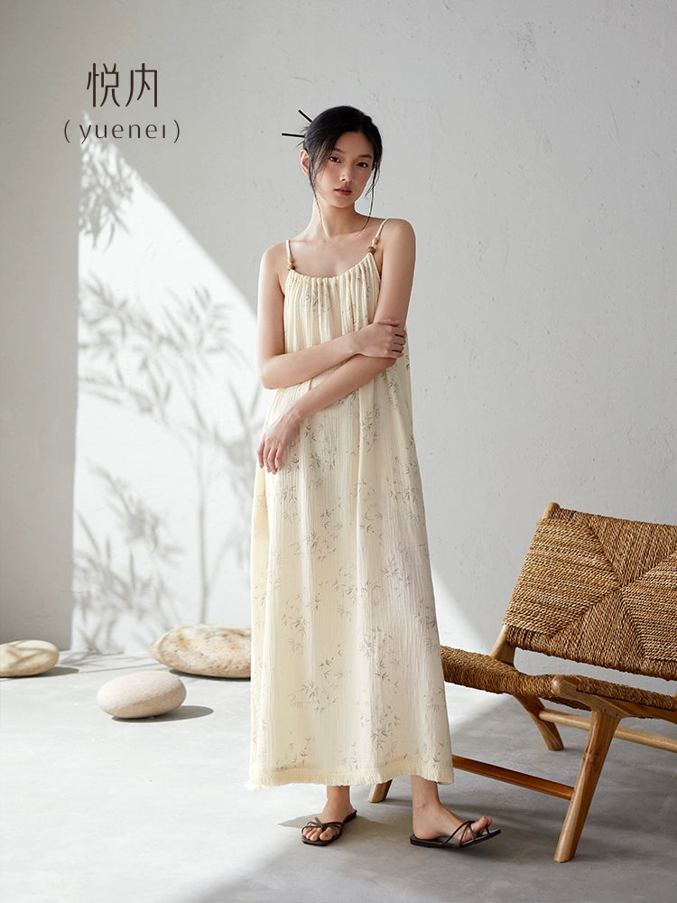 Yuenei new Chinese suspender nightdress