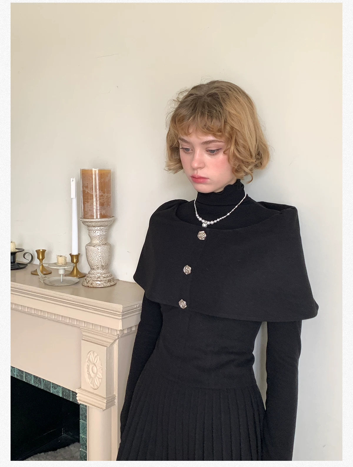 silvernorth lake Vintage Slim-Fit Pleated Cape Dress