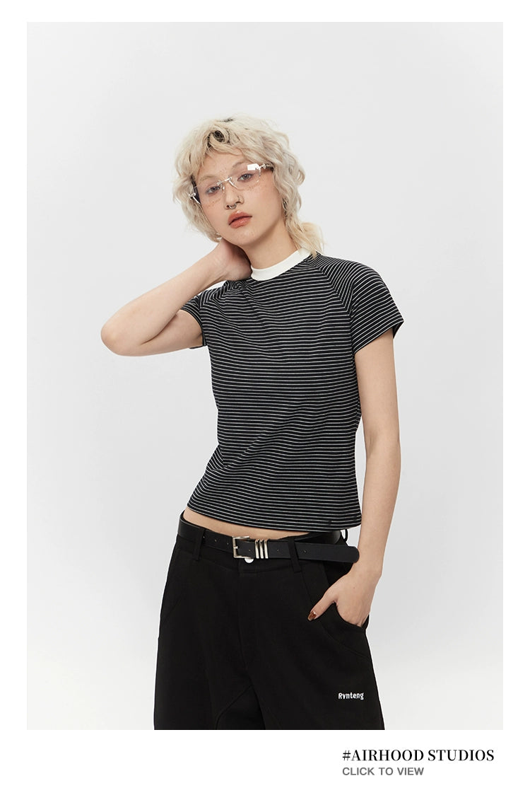 AIRHOOD Versatile Front Shoulder Pinstriped Tee