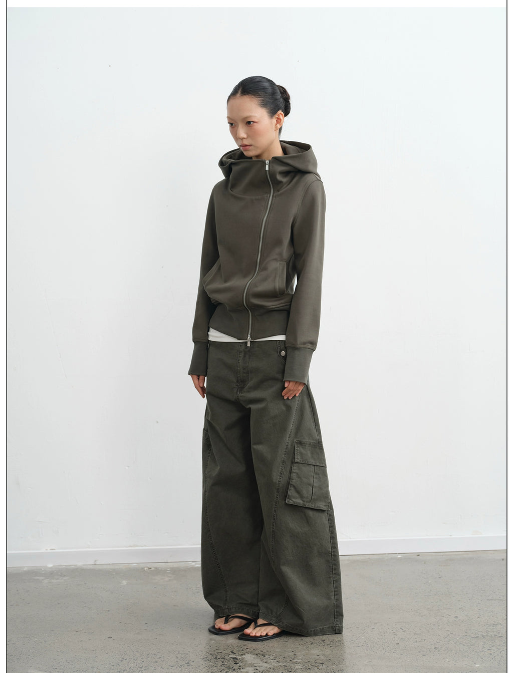 LINY LIBERTY Three-dimensional Tailoring Slim-fitting Short Sweater Jacket
