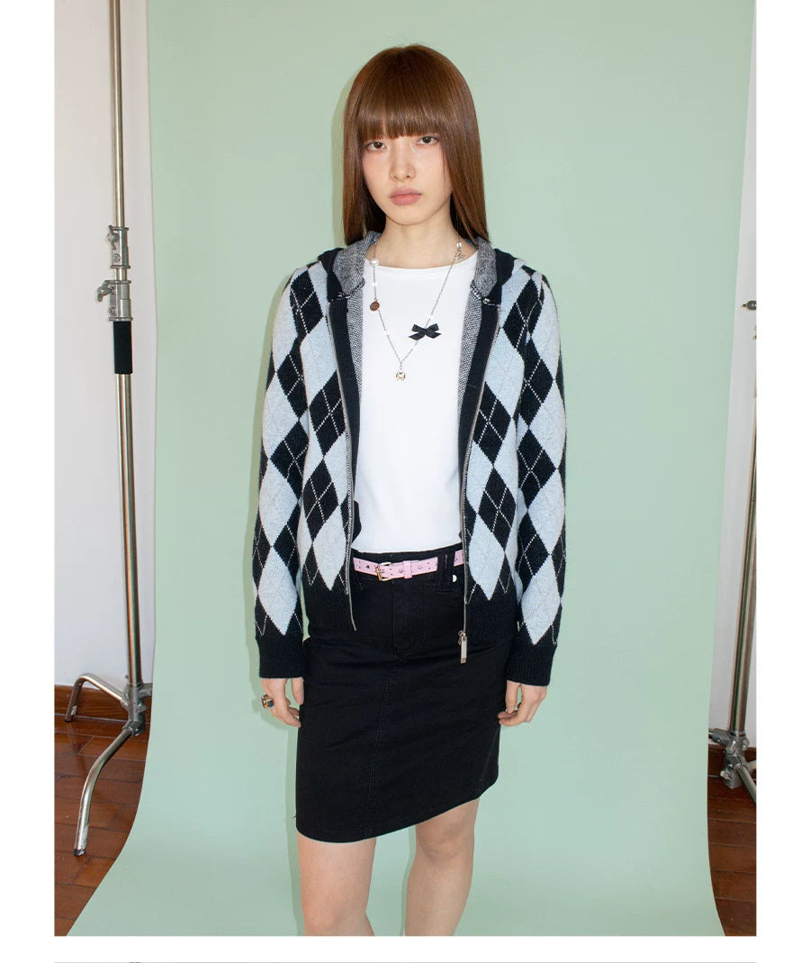 FUNKYFUN Diamond Plaid Contrast Stitching Hooded Knit Sweater Jacket