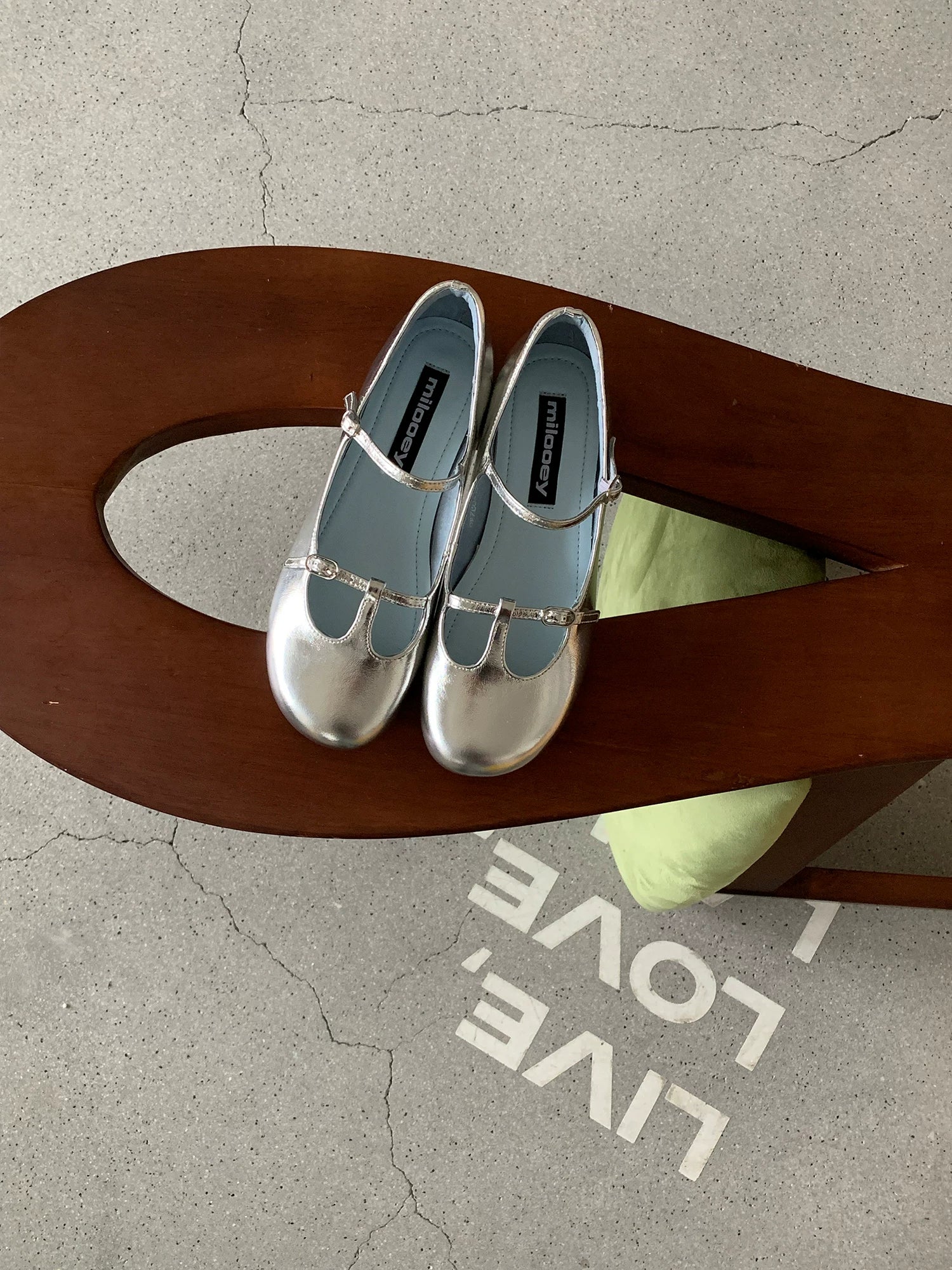MILOOEY Leather One-Strap Mary Jane