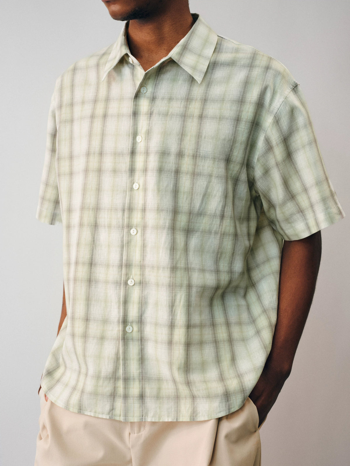 NONRADICAL Gradient Check Breathable Shirt