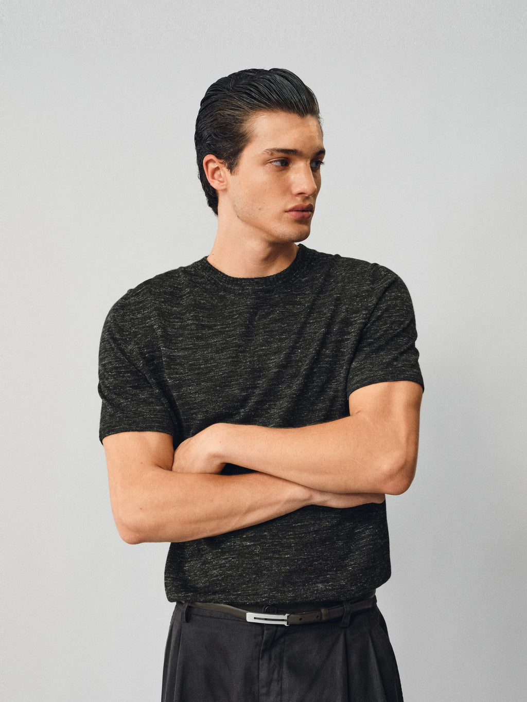 NONRADICAL Fitted Breathable Linen Tee