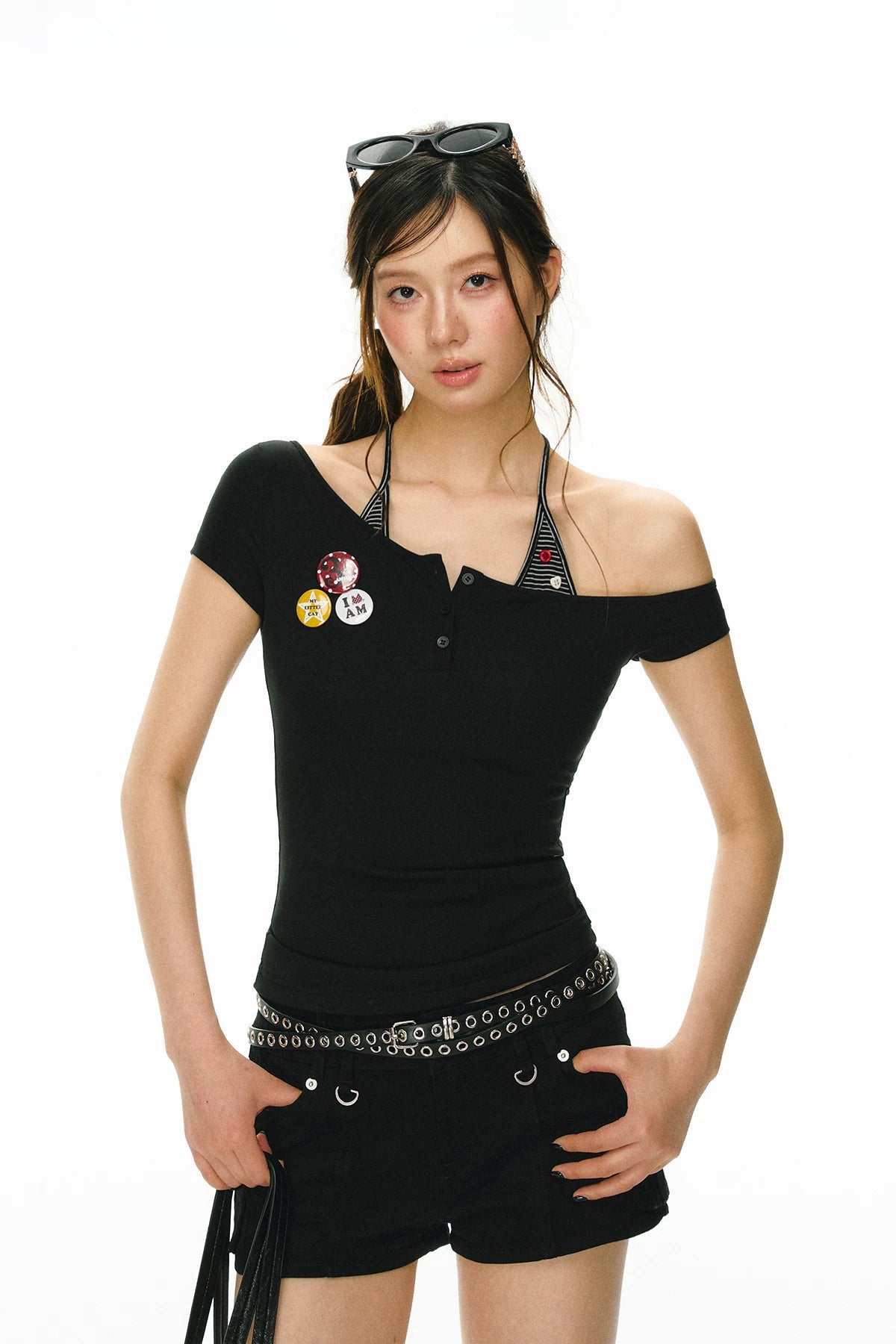 Ariseism Retro Slanted Shoulder Neck Slim Tee