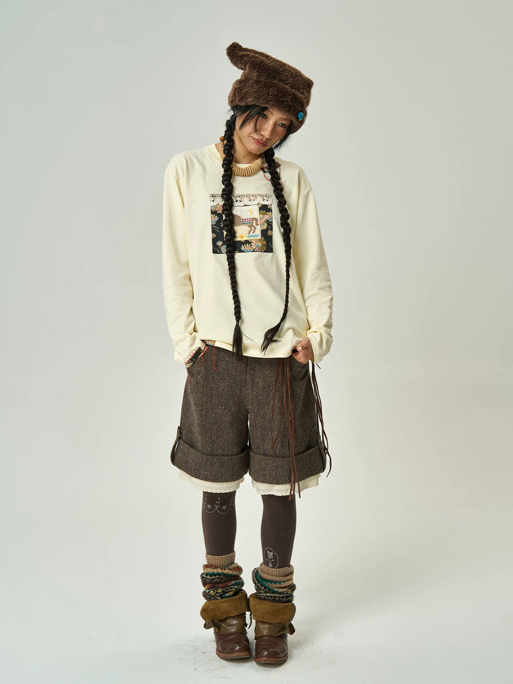 Enteralt Pony Yarn Patch Loose Long Sleeve