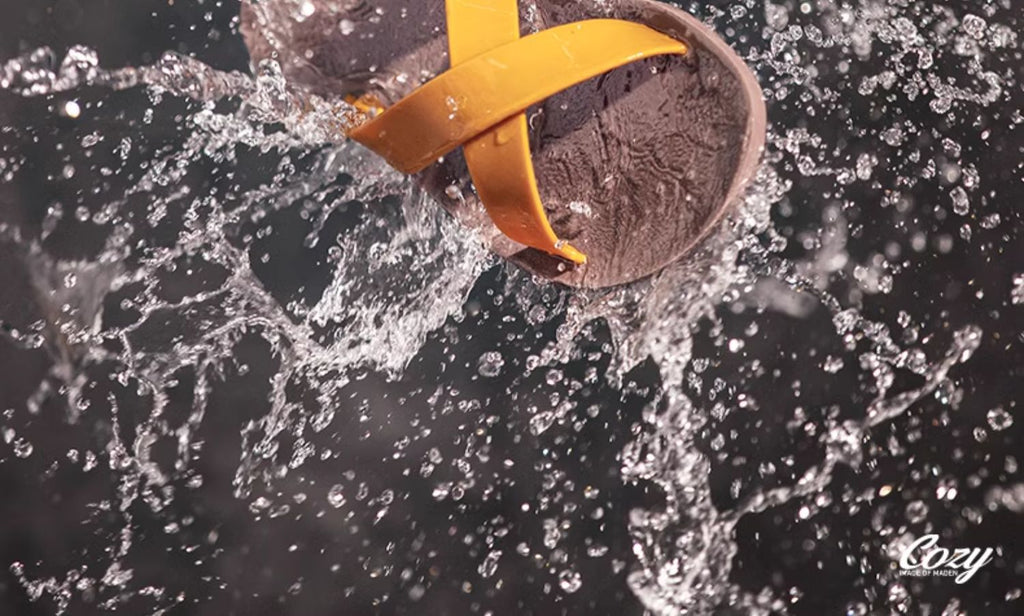 MADEN Unique Form Rubber Cross-Strap Flip-Flop