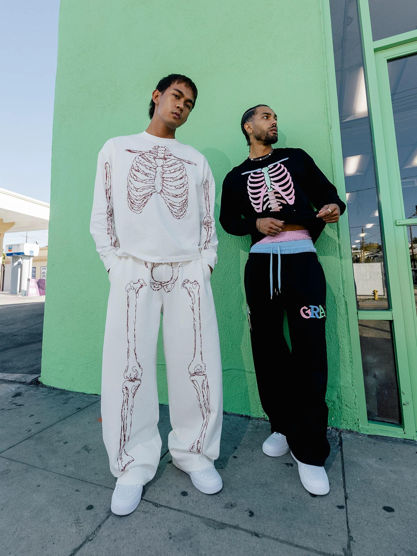 GRAF Abstract Line-Drawn Skeletal Figures 400g Wide-Leg Sweatpants