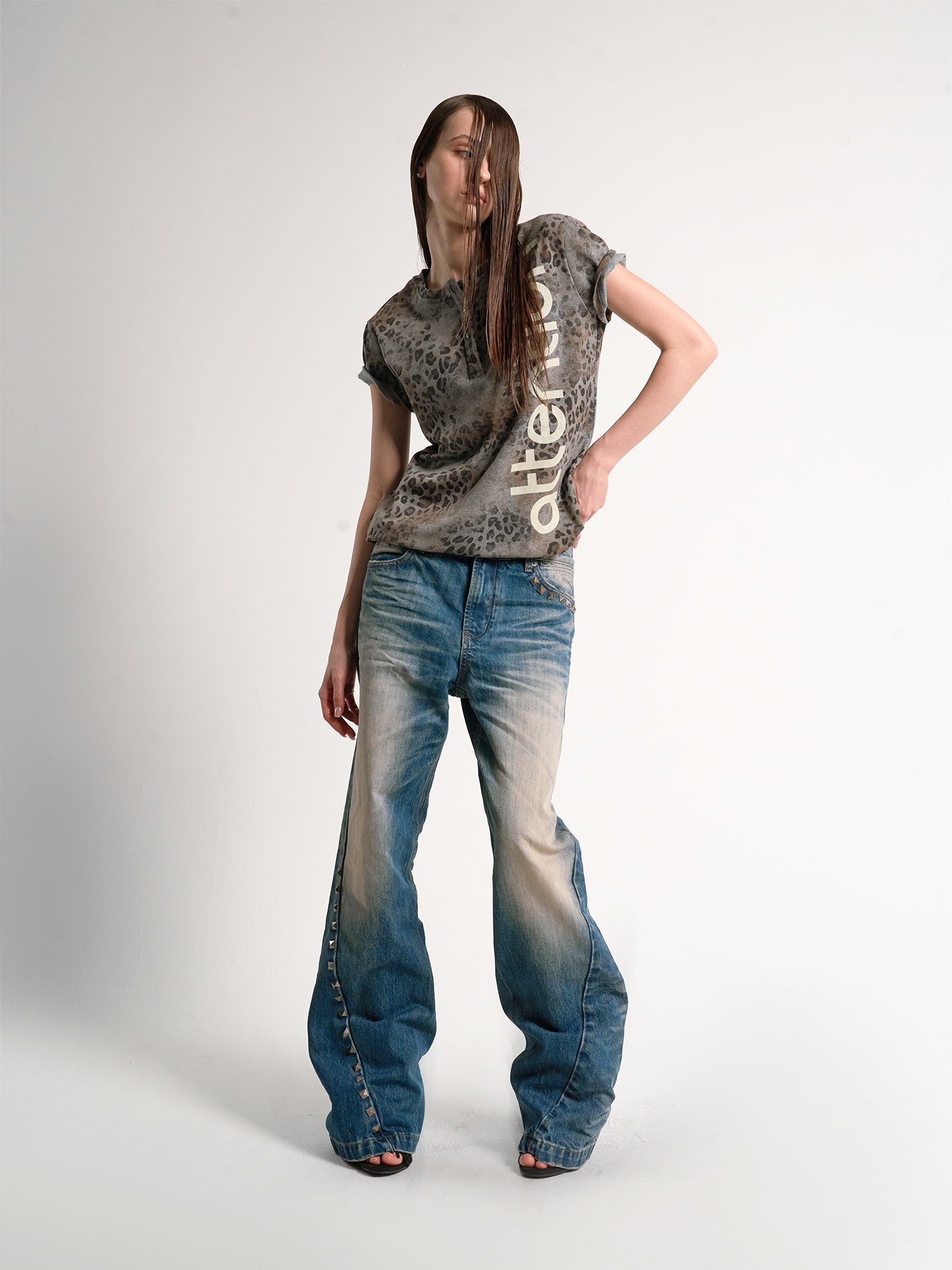 No E Mosen Digital Printed Front Shoulder Tee