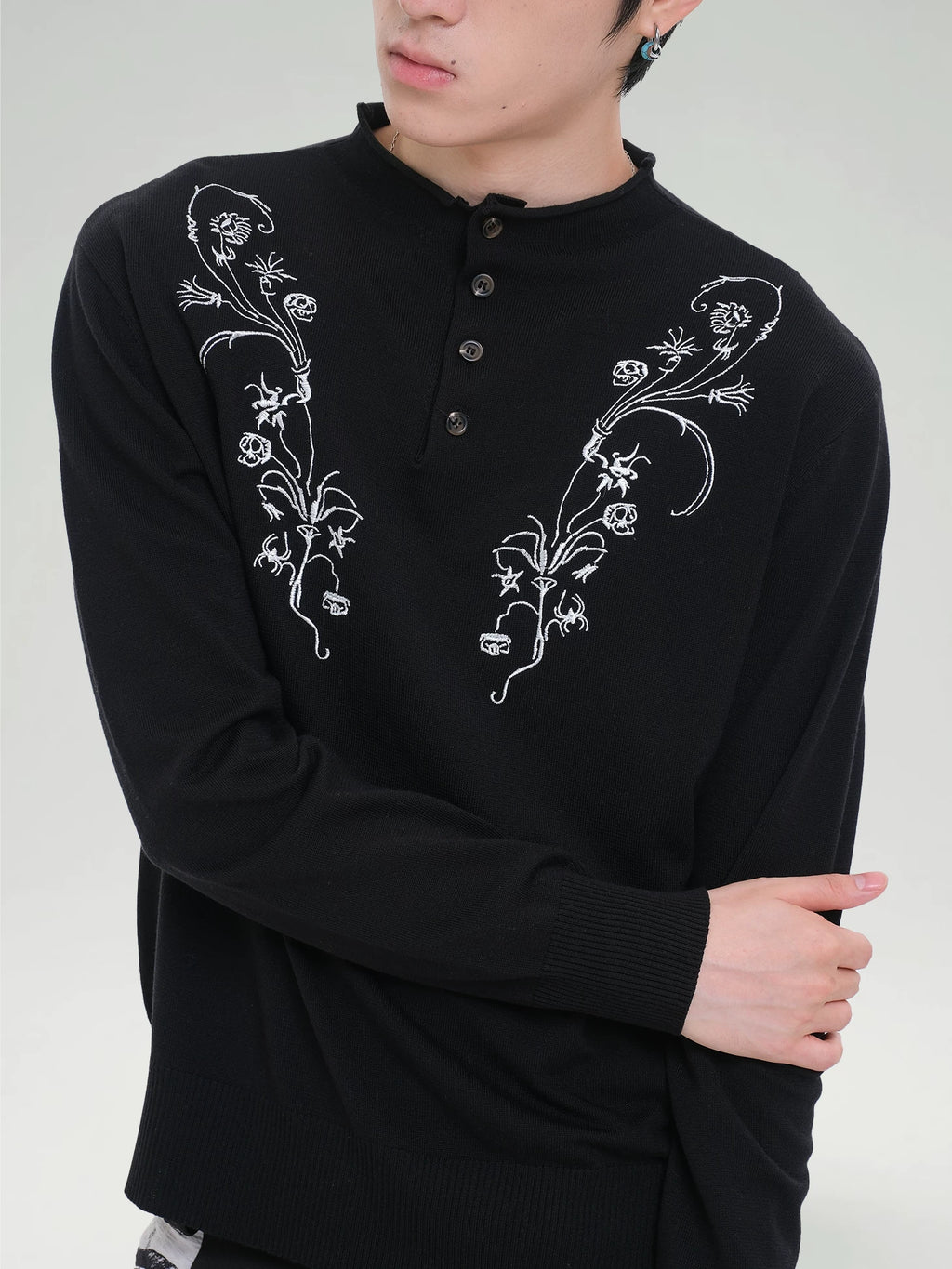 TZ Versatile Flower Embroidery Knitted Tee