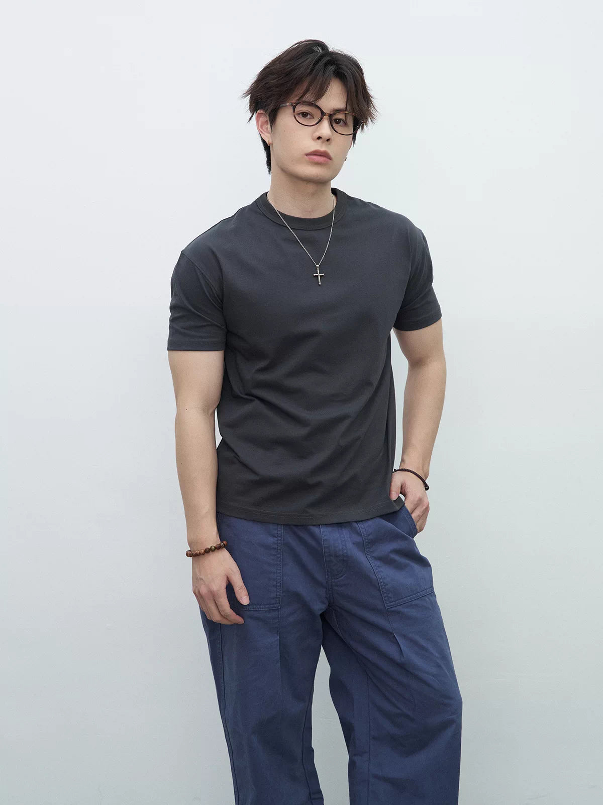 GOODLIVEABLE Cool Small Neckline Versatile Tee