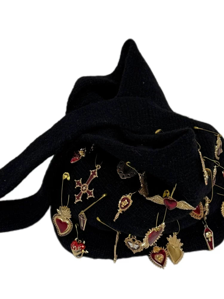 Salty gummy Black Knit Shoulder Bag