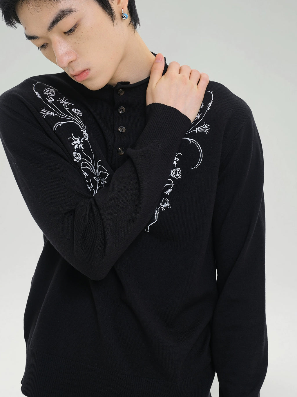TZ Killer Flower Embroidered Knitted Sweater