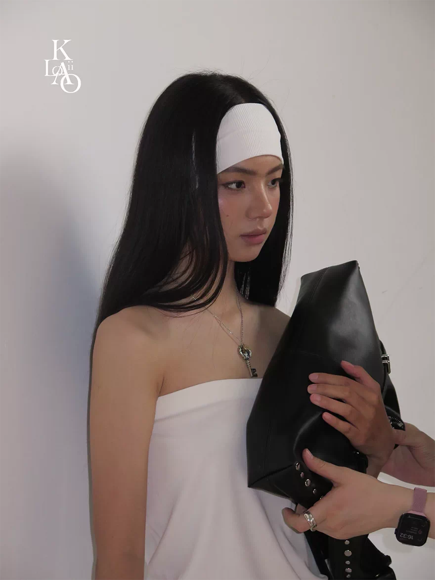 Kloaiio Black Faux Leather Zip-Top Shoulder Bag
