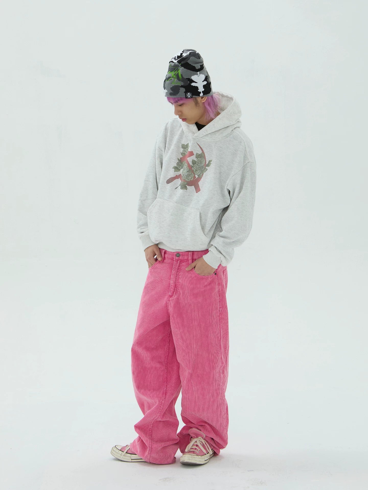 71AN Stamen Badge Series Logo Printed Sweater